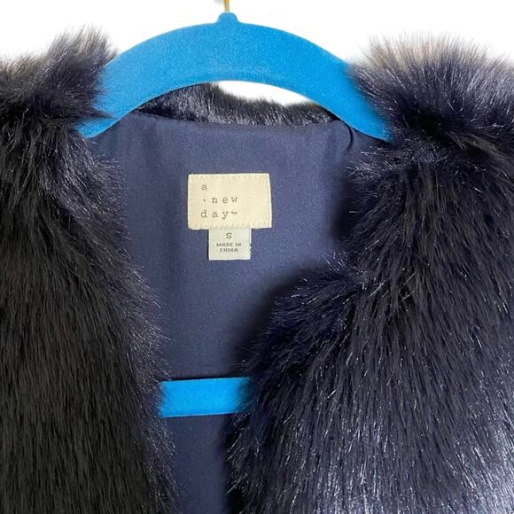 A New Day Women's Size Small Navy Blue Fuzzy Furry Open Vest - Picture 3 of 6
